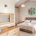 Cleopatra Villa Fiskardo