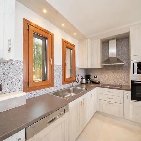 Cleopatra Villa Fiskardo