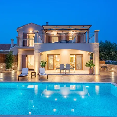 Cleopatra Villa Fiskardo