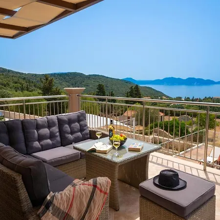 Cleopatra Villa Fiskardo