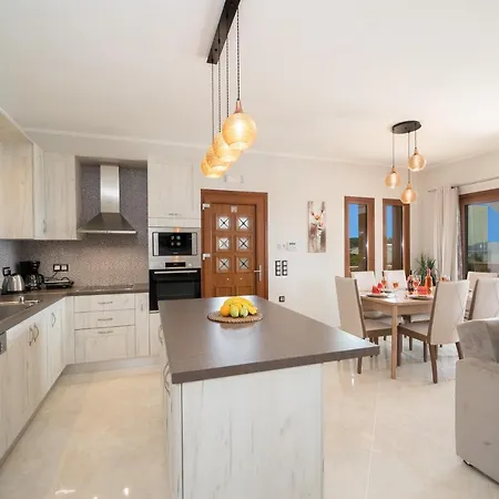 Cleopatra Villa Fiskardo