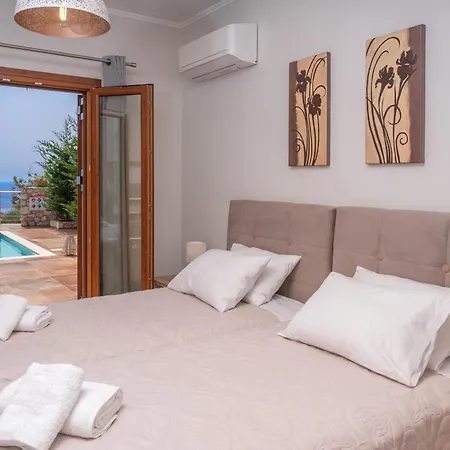 Cleopatra Villa Fiskardo